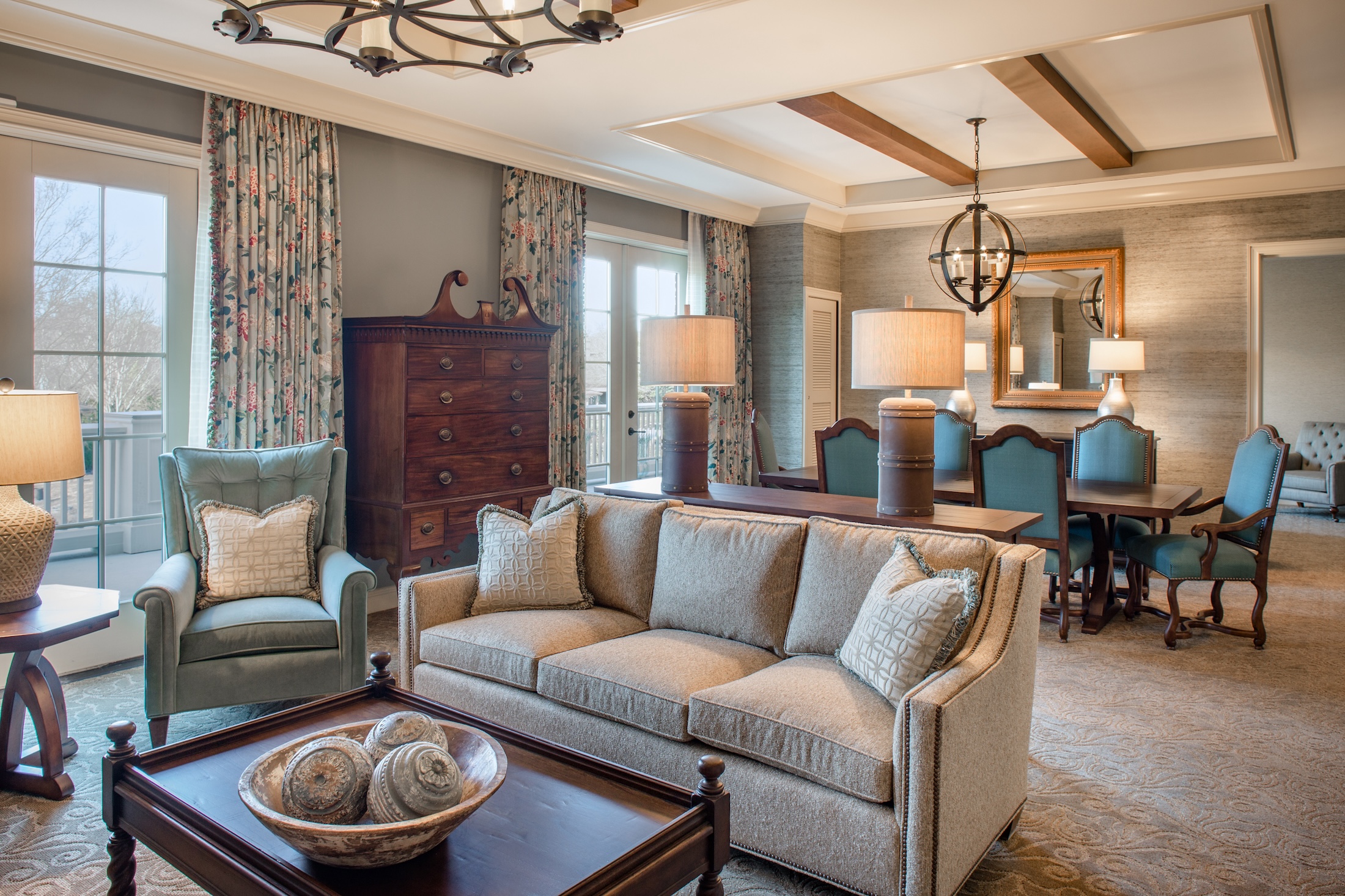 The living area of the queen suite at The Inn at Barnsley Resort.